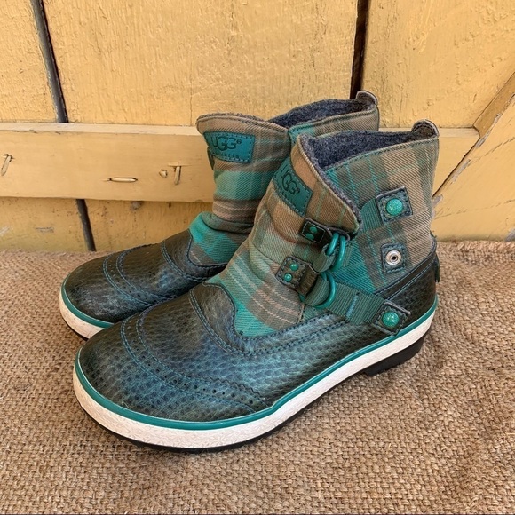 Ugg MARAIS Gray Green Plaid Waterproof Snow Boots - Picture 1 of 8